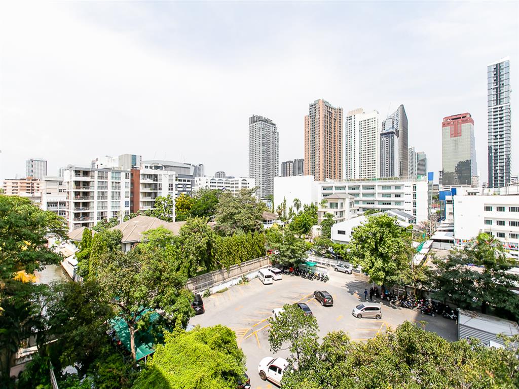 บ้านสิริสุขุมวิท 13