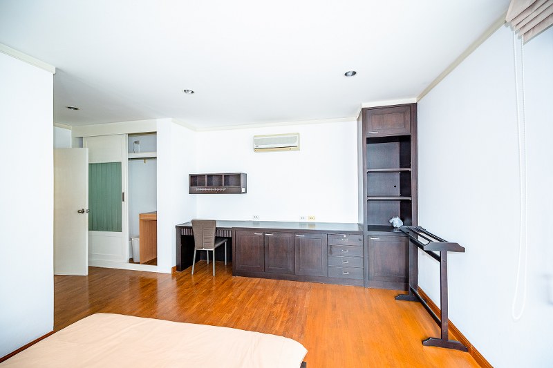 บ้านสิริสุขุมวิท 13