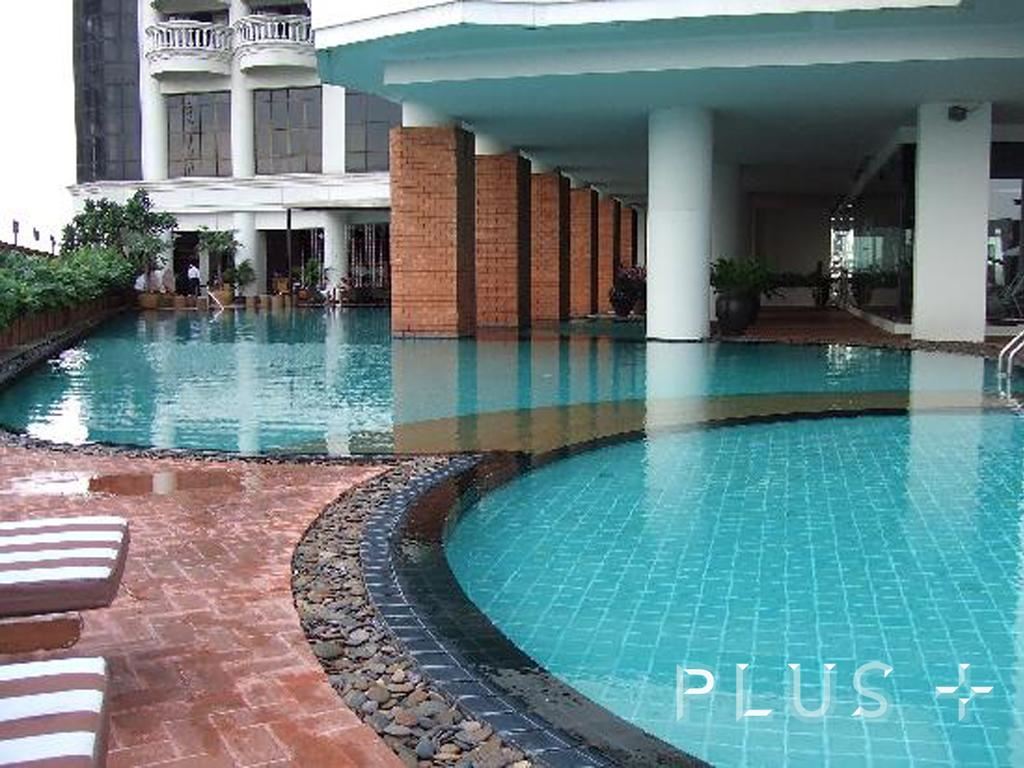 สเตท ทาวเวอร์