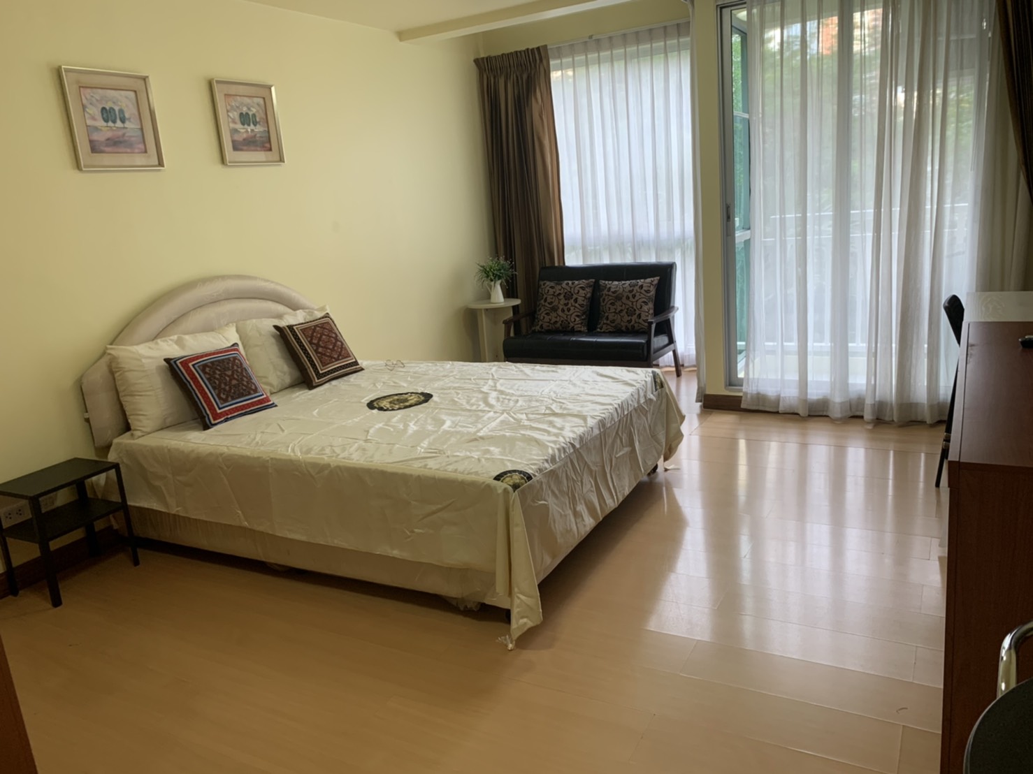 พลัส 38 ฮิป