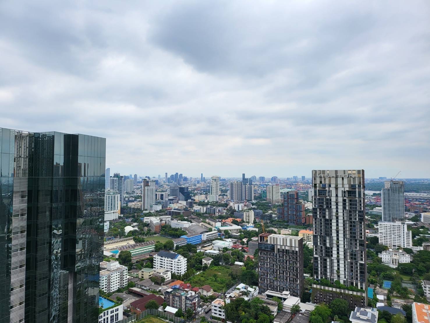 ดิ เอส สุขุมวิท 36