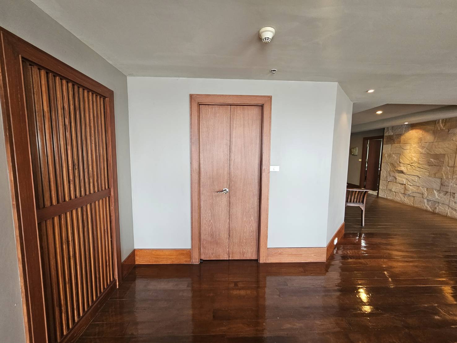สเตท ทาวเวอร์