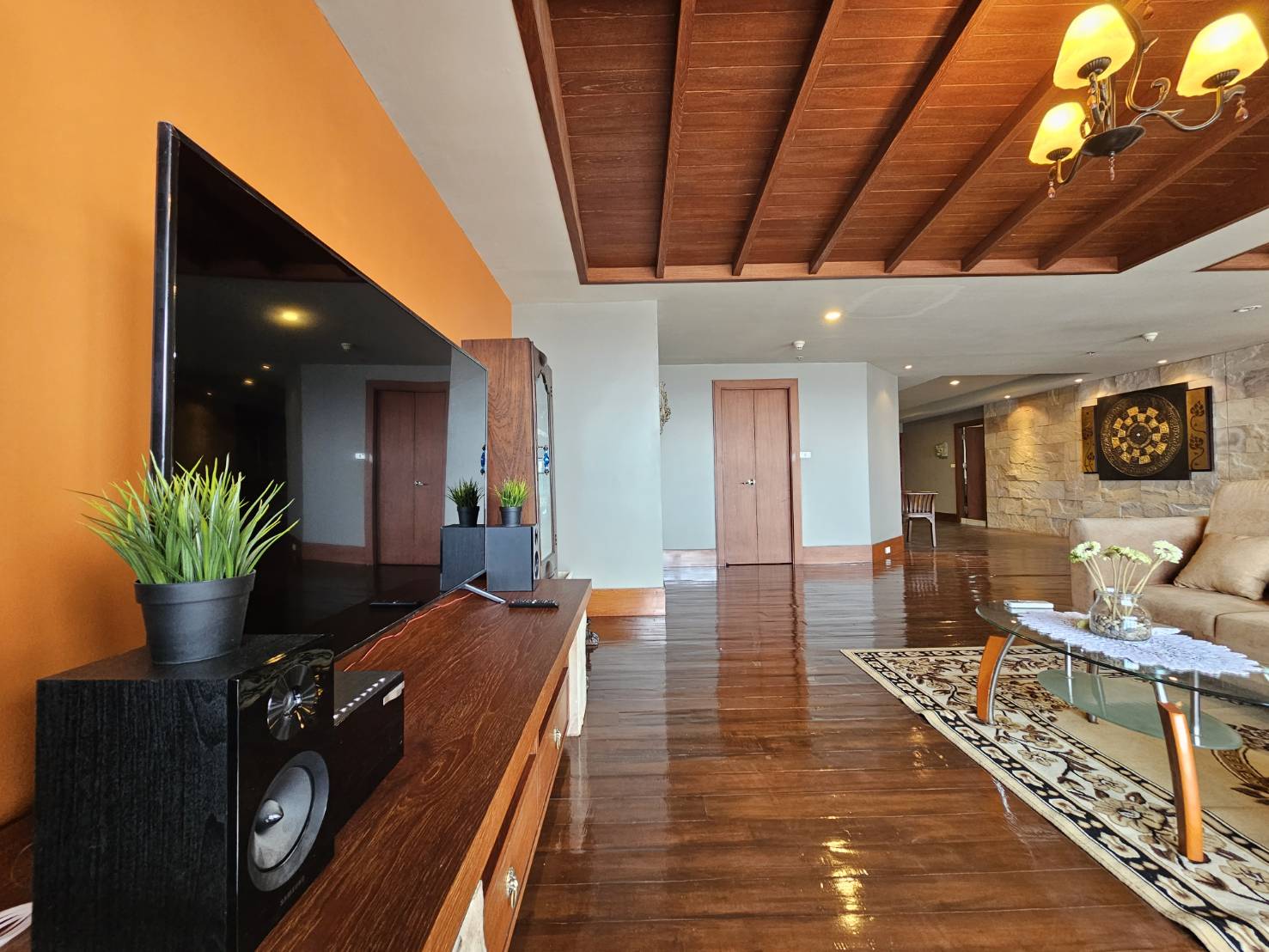 สเตท ทาวเวอร์