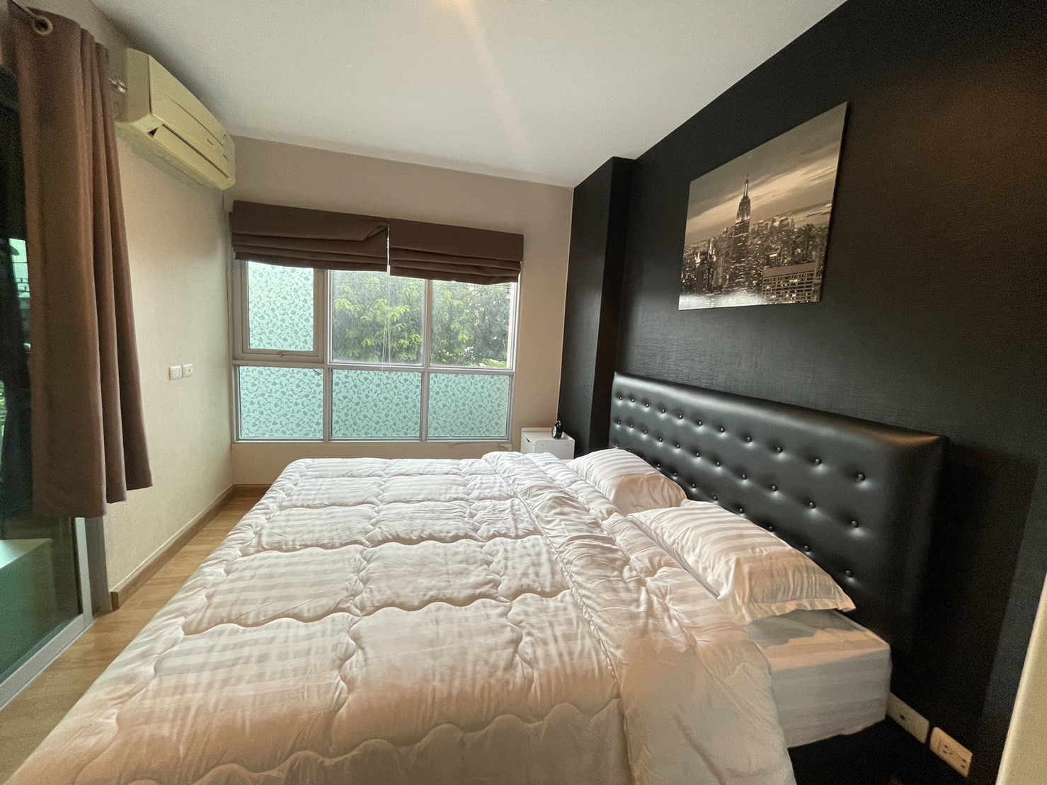 แอสปาย พระราม 4